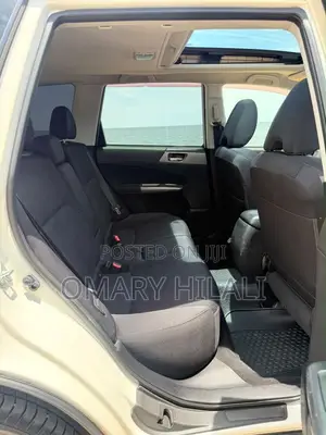 Subaru Forester 2011 Pearl