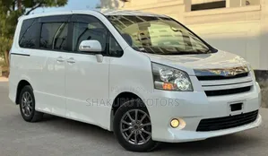 Toyota Noah 2009 White