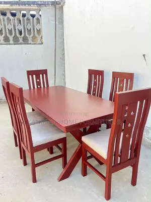 Dining Table Za Watu 6 Ni Nzuri Na Imara