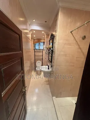 4bdrm Apartment in Upanga West for sale