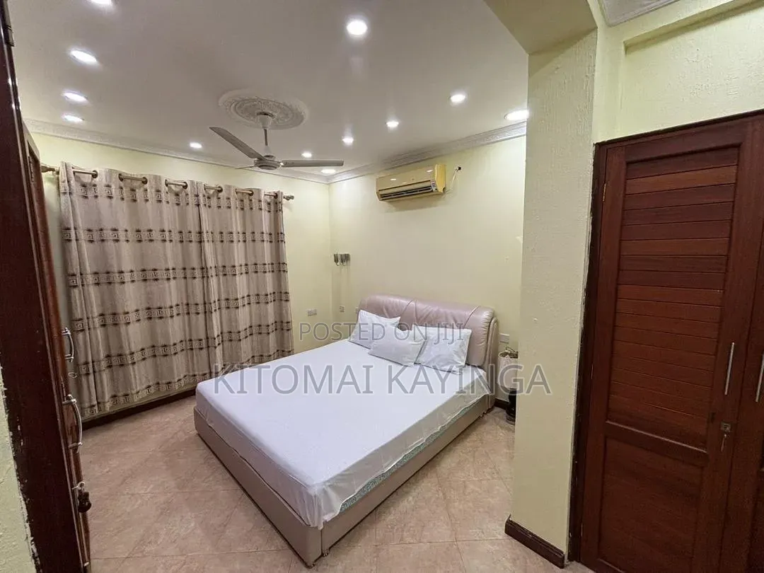 4bdrm Apartment in Upanga West for sale