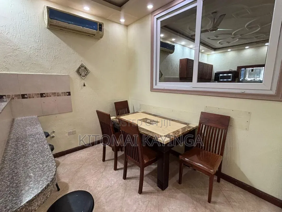 4bdrm Apartment in Upanga West for sale