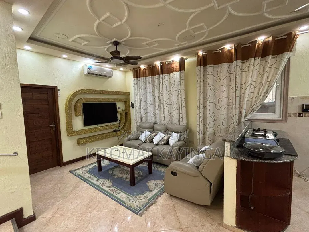 4bdrm Apartment in Upanga West for sale