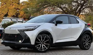 Toyota C-HR 2024 White