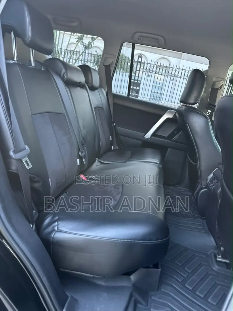 Toyota Land Cruiser Prado 2.8 2019 Matt Black