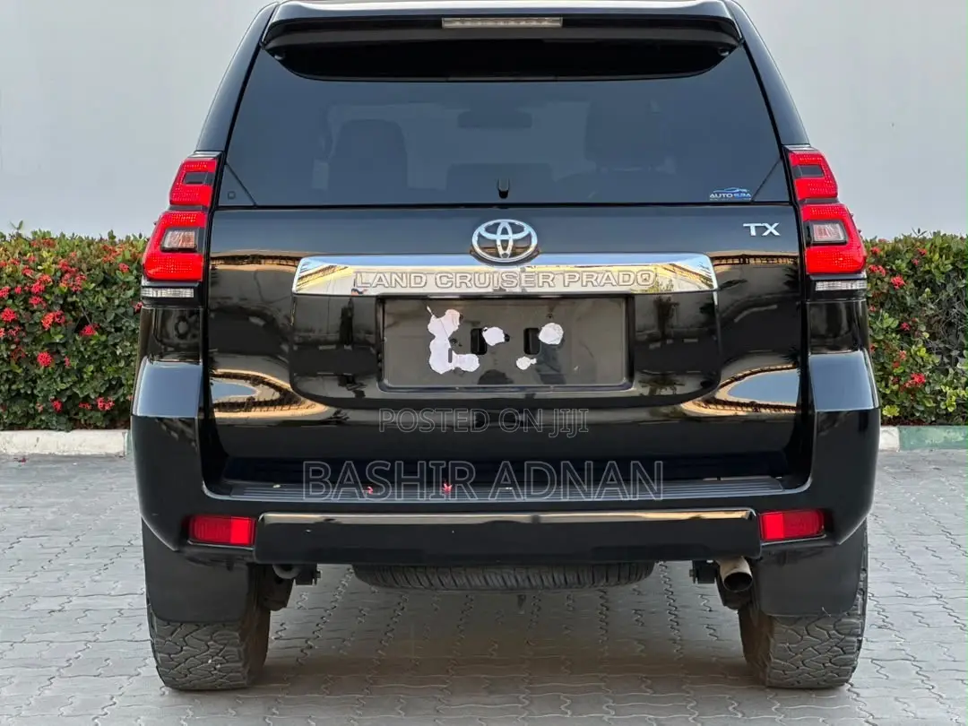 Toyota Land Cruiser Prado 2.8 2019 Matt Black