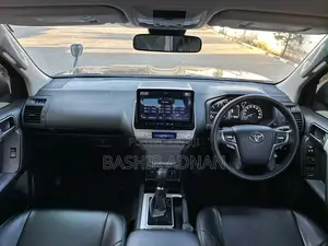 Toyota Land Cruiser Prado 2.8 2019 Matt Black