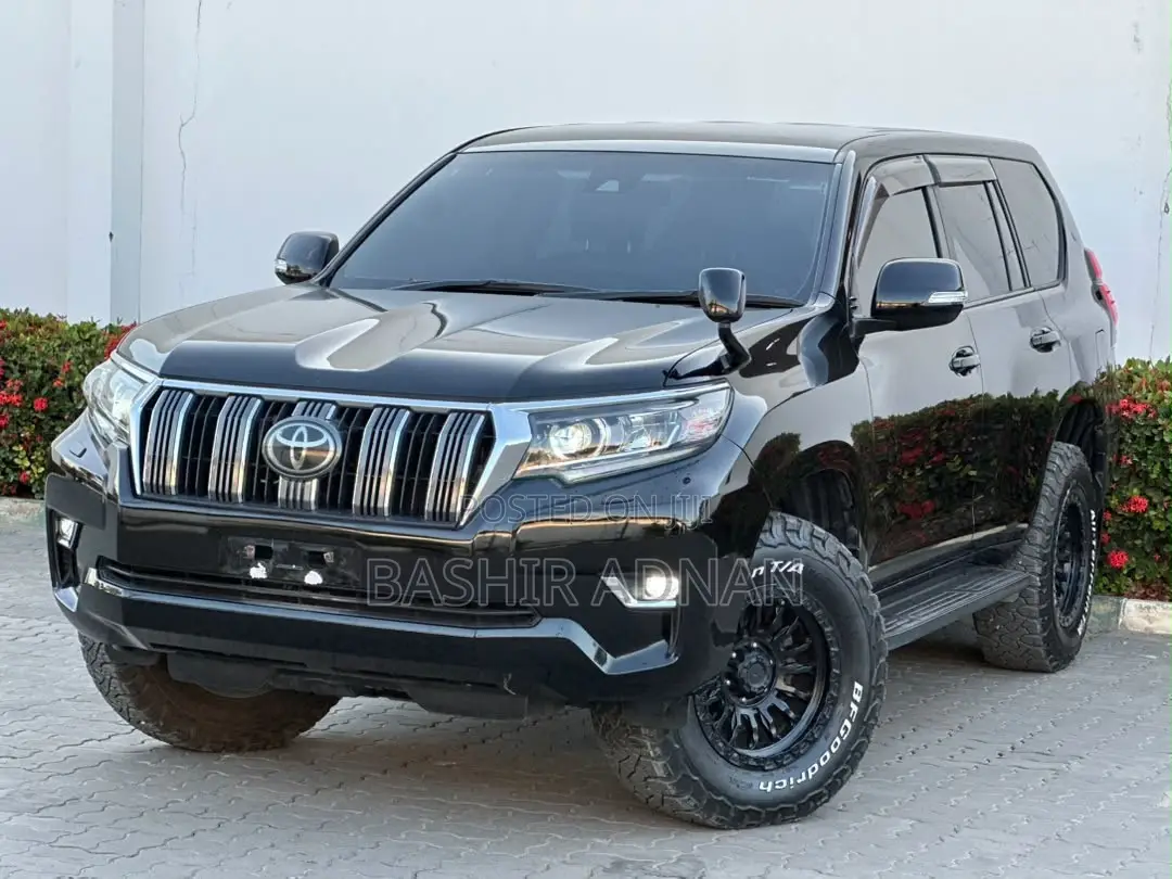 Toyota Land Cruiser Prado 2.8 2019 Matt Black