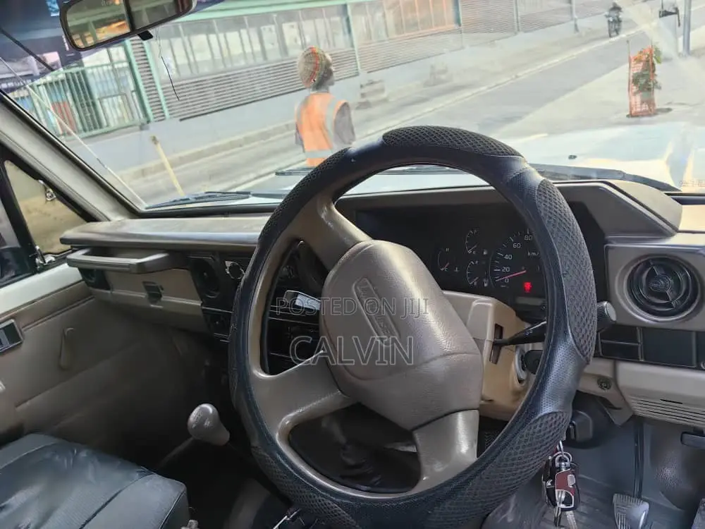 Toyota Land Cruiser 2008 White