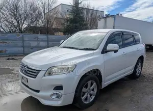 Toyota Vanguard 2009 White