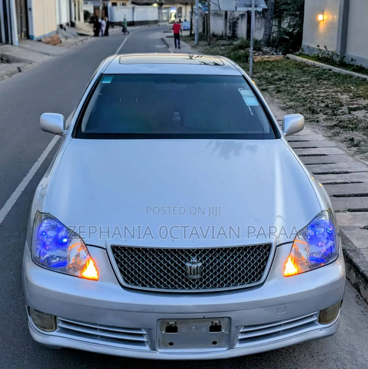 Toyota Crown 2004 Silver