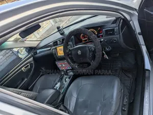 Toyota Crown 2004 Silver