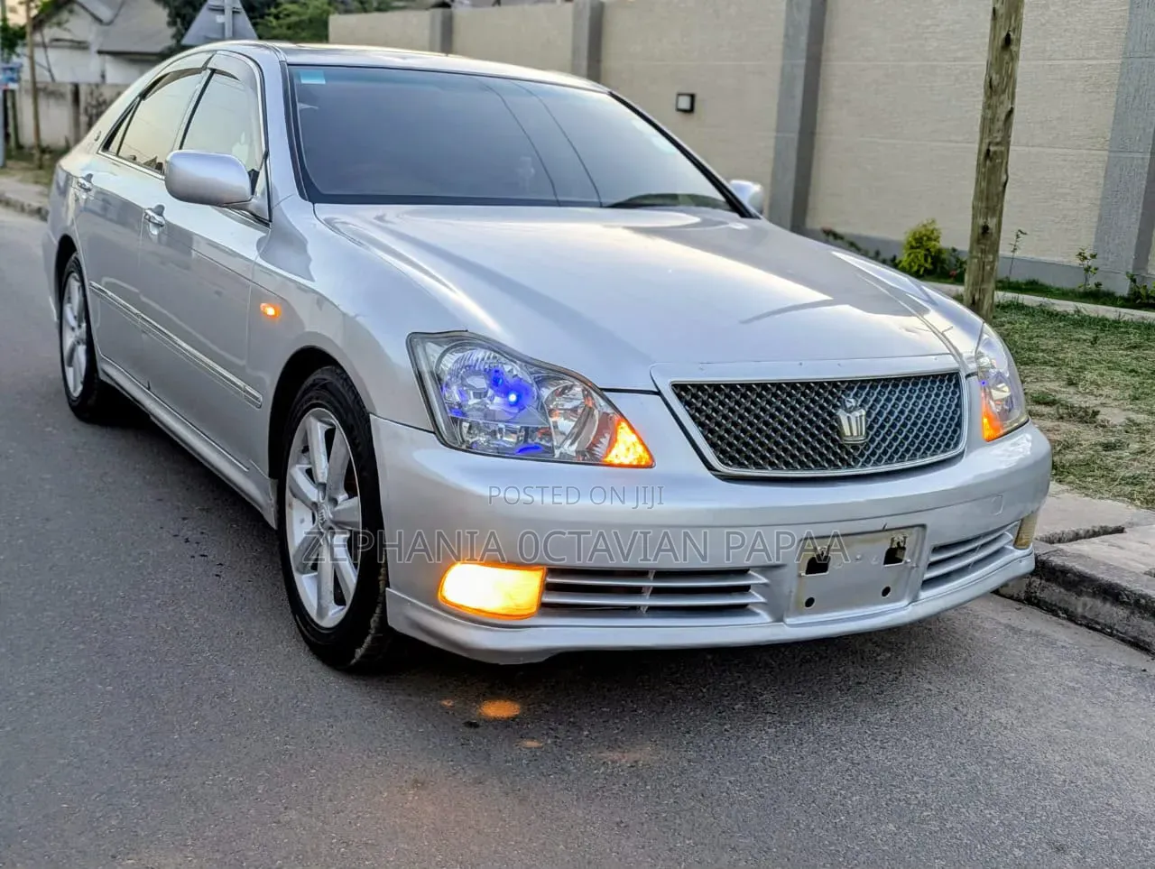 Toyota Crown 2004 Silver