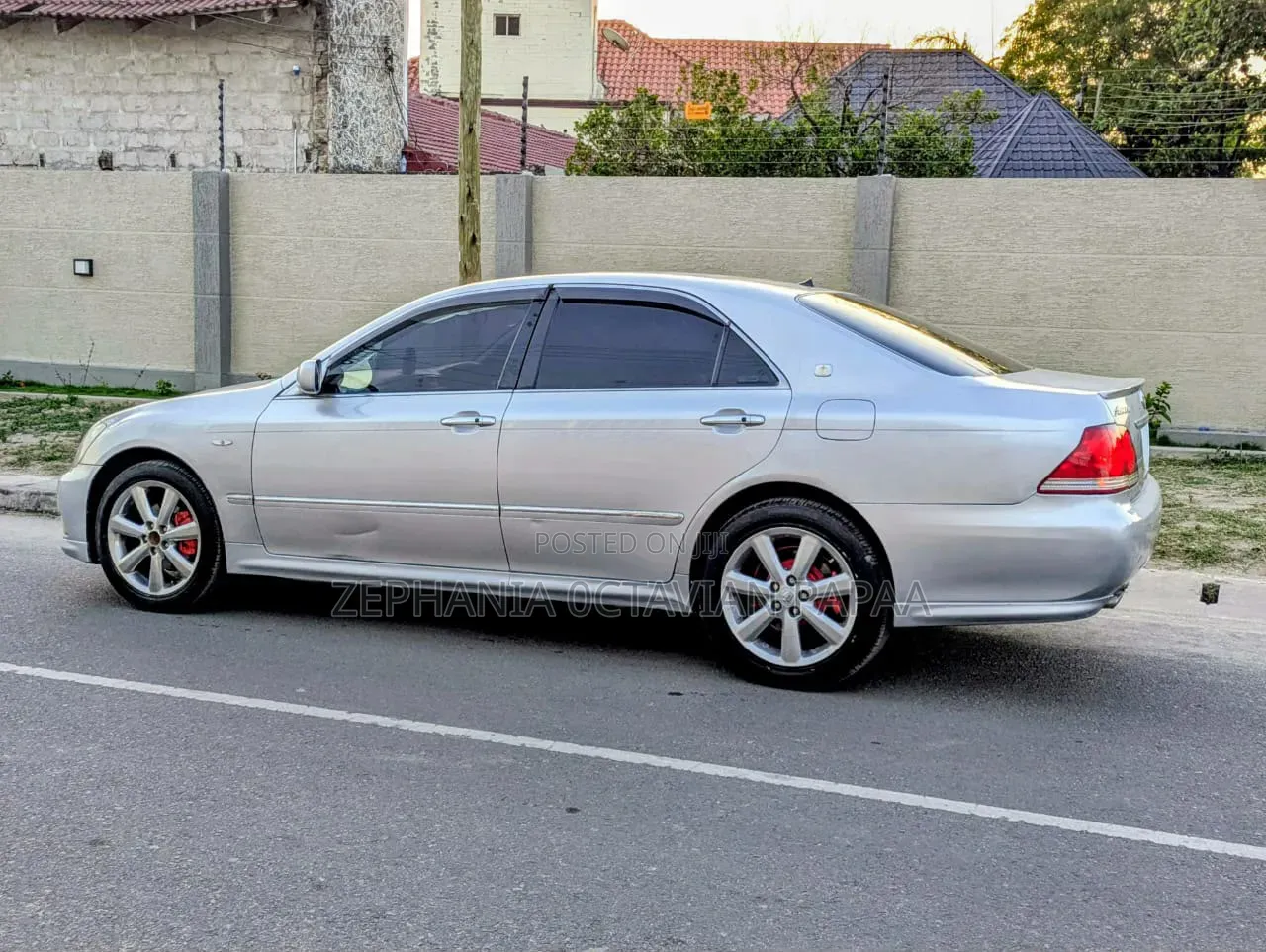 Toyota Crown 2004 Silver
