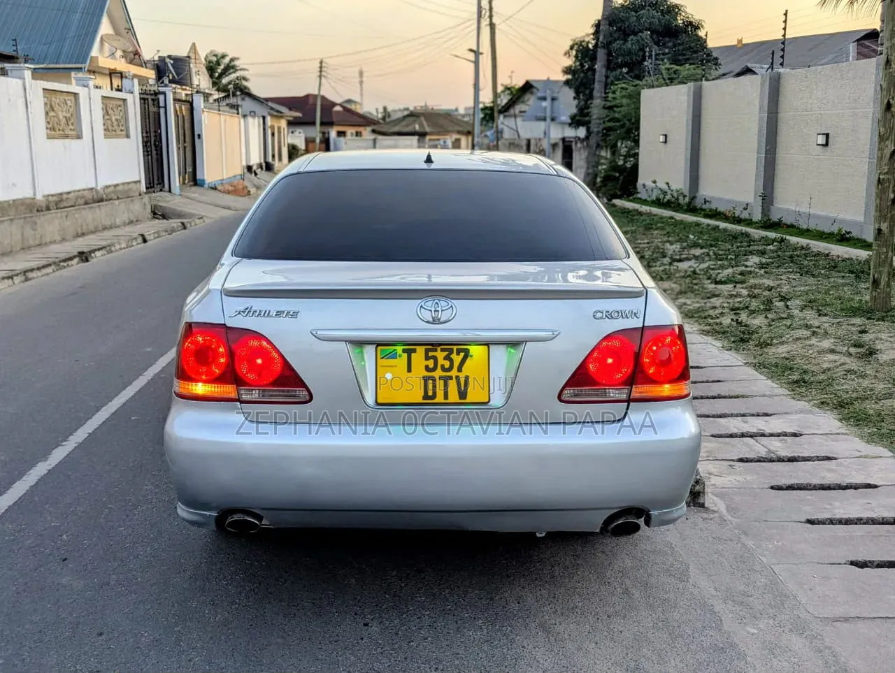 Toyota Crown 2004 Silver