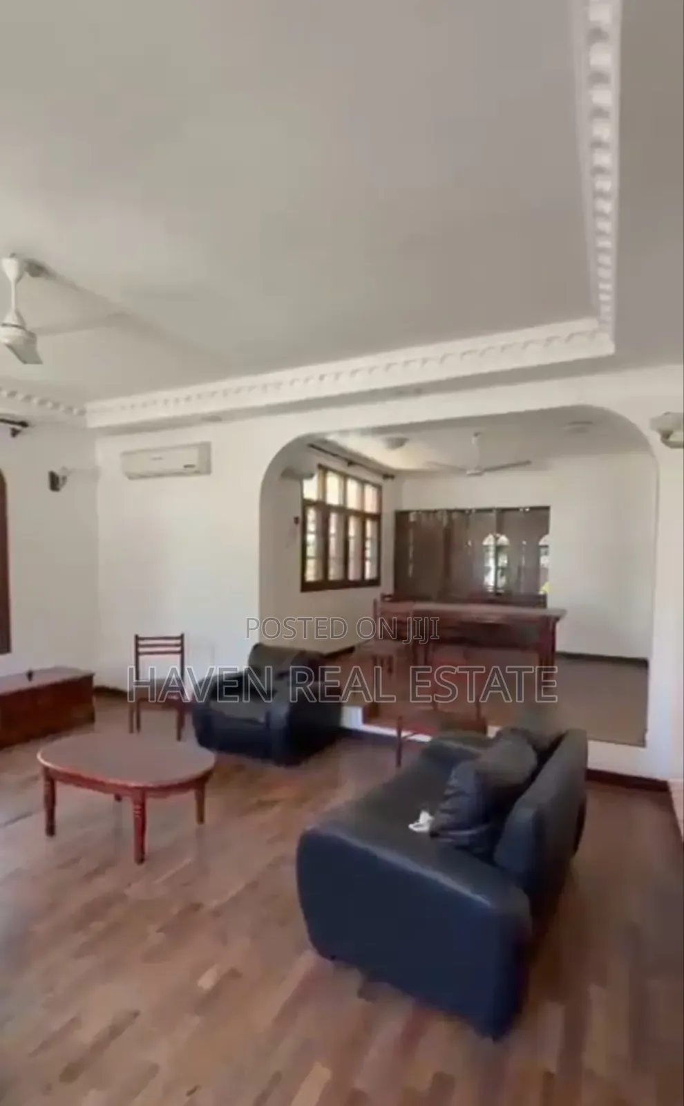 Furnished 4bdrm Villa in Oyster Bay for sale