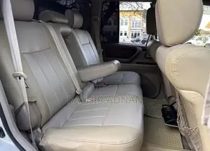 Toyota Land Cruiser 2000 White