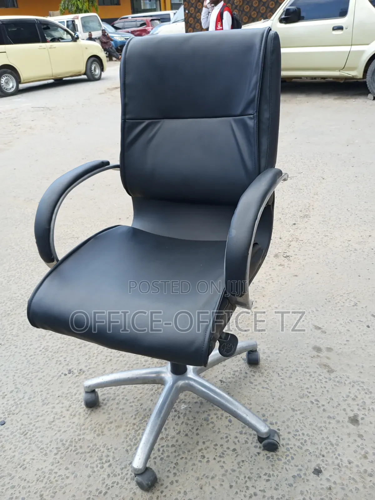 Office Chair ( Cast)