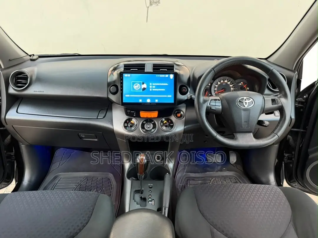Toyota Vanguard 2010 Black