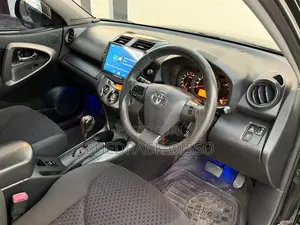Toyota Vanguard 2010 Black