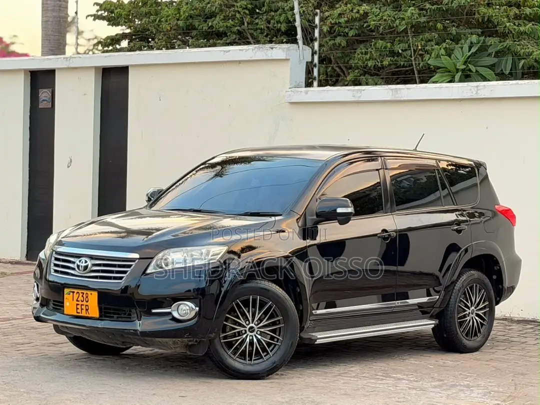 Toyota Vanguard 2010 Black