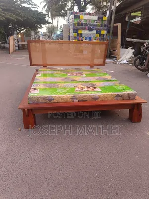 Bed Wood Simple 5/6