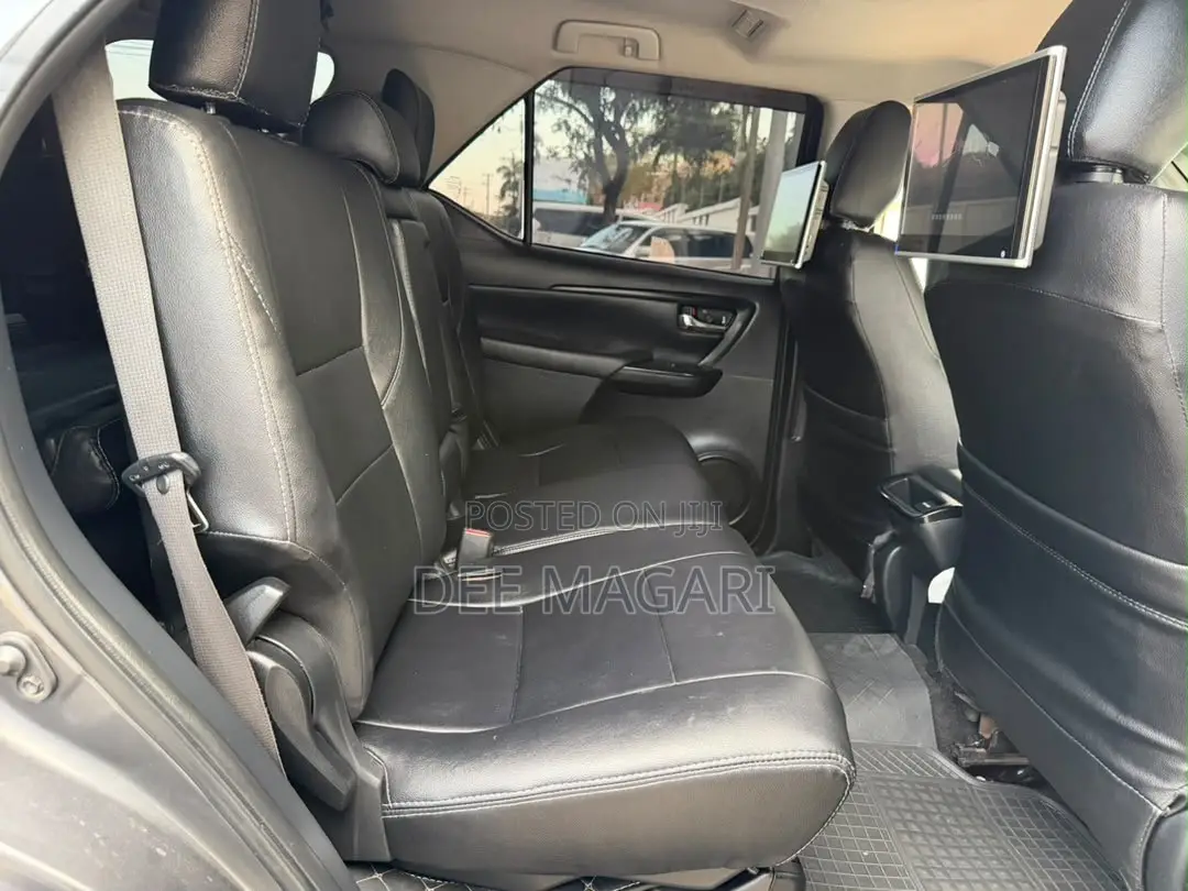 Toyota Fortuner 2024 Gray