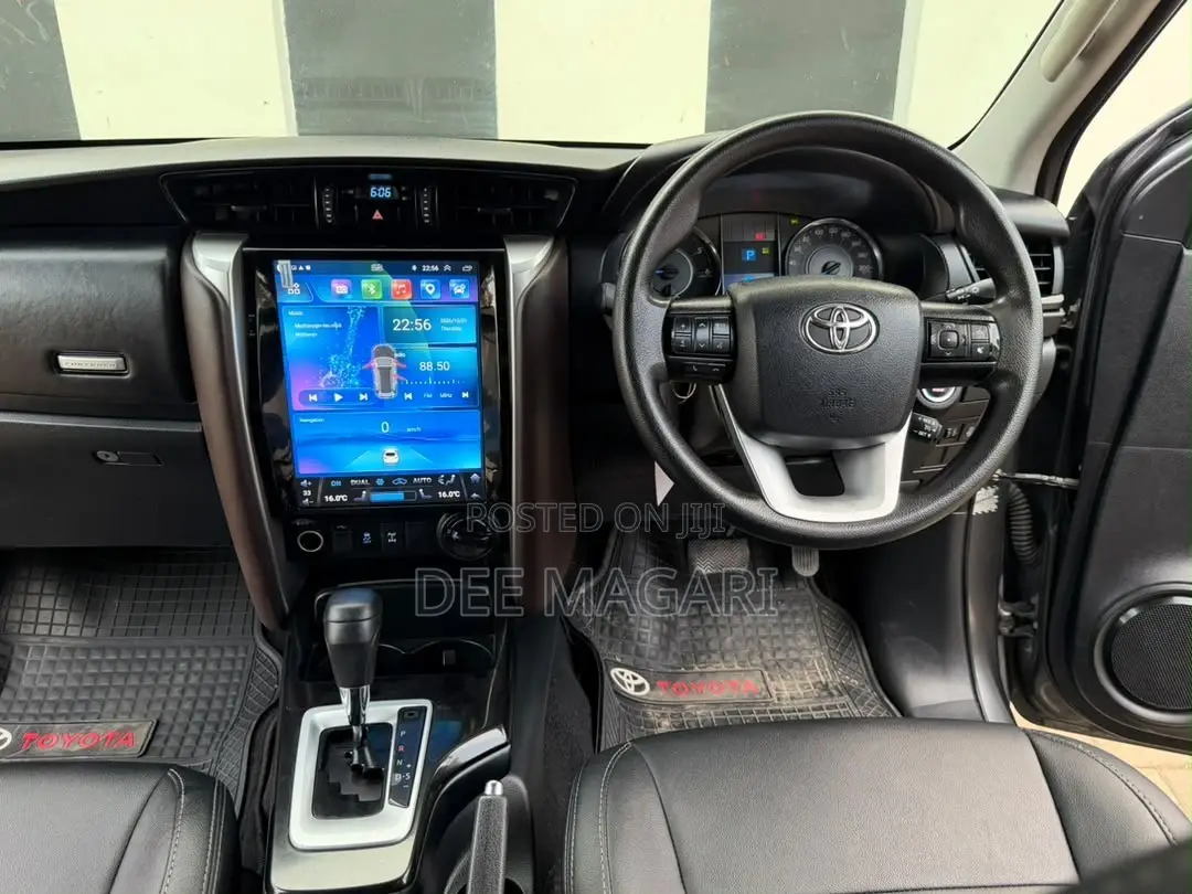 Toyota Fortuner 2024 Gray