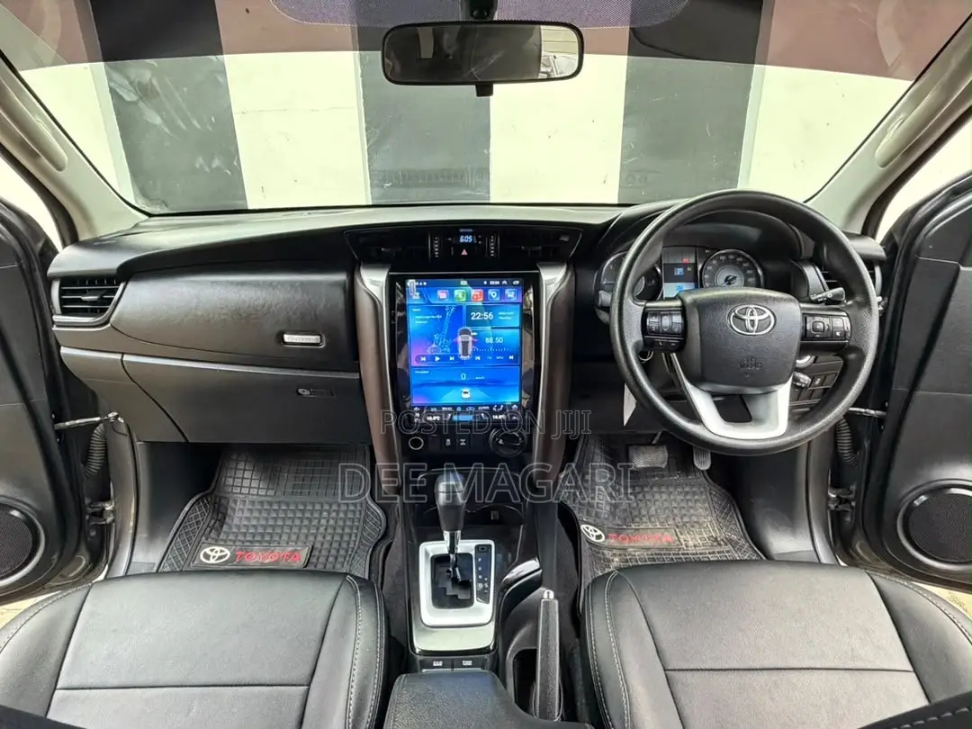 Toyota Fortuner 2024 Gray