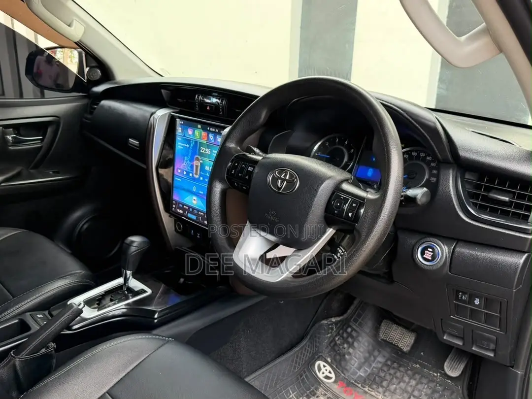Toyota Fortuner 2024 Gray