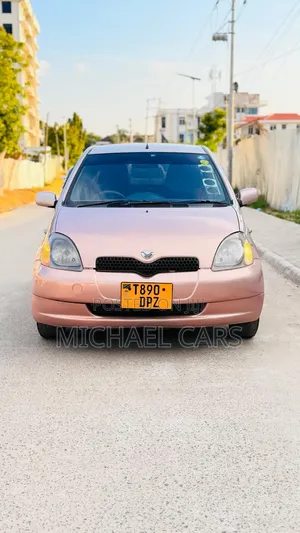 Toyota Vitz 2003 Pink