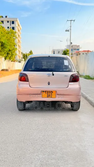 Toyota Vitz 2003 Pink