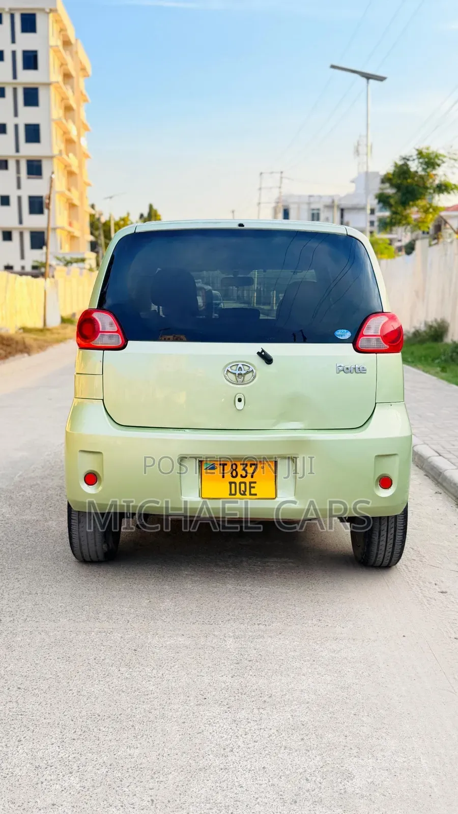 Toyota Porte 2005 Beige
