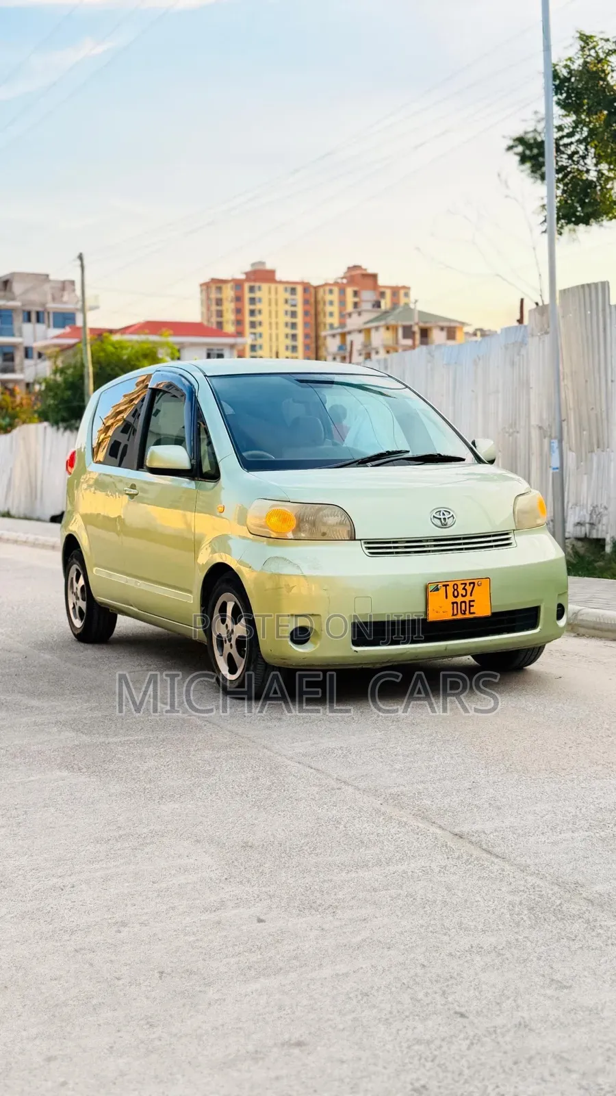 Toyota Porte 2005 Beige