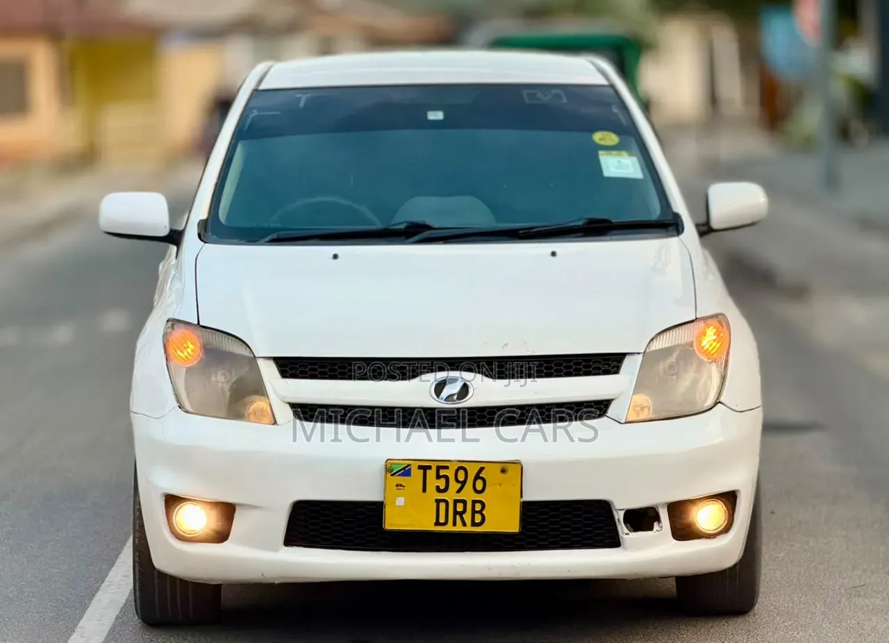 Toyota IST 2005 White