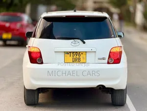 Toyota IST 2005 White