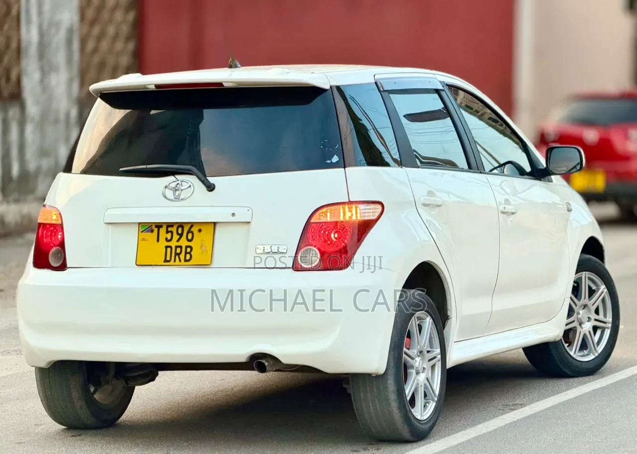 Toyota IST 2005 White