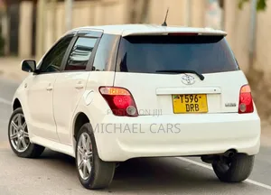 Toyota IST 2005 White