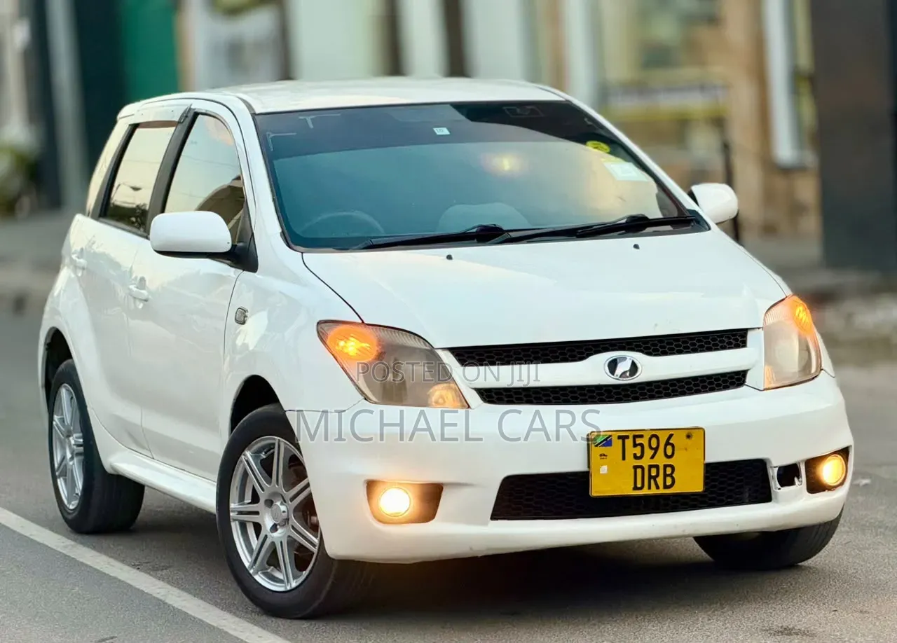 Toyota IST 2005 White