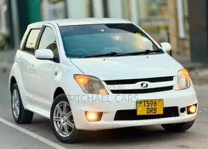 Toyota IST 2005 White