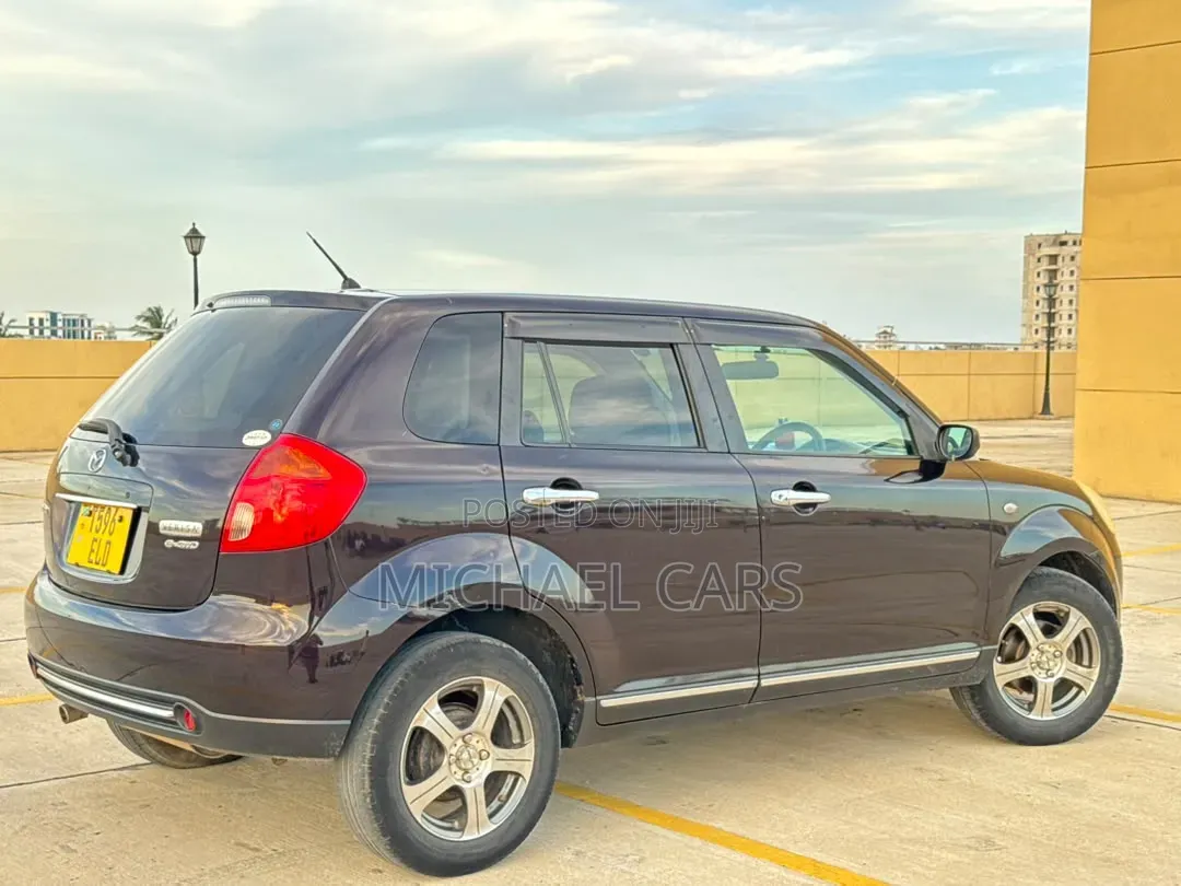 Mazda Verisa 2010 Brown