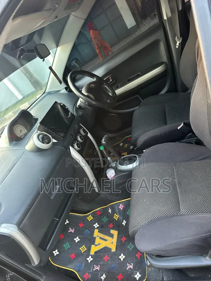 Toyota IST 2005 Black