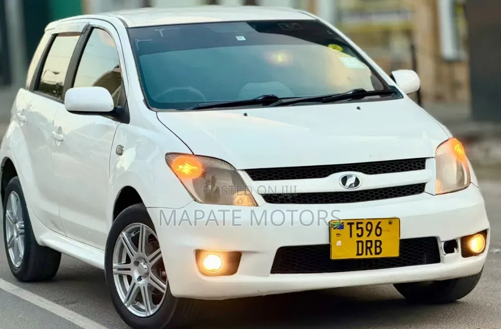 Toyota IST 2005 White