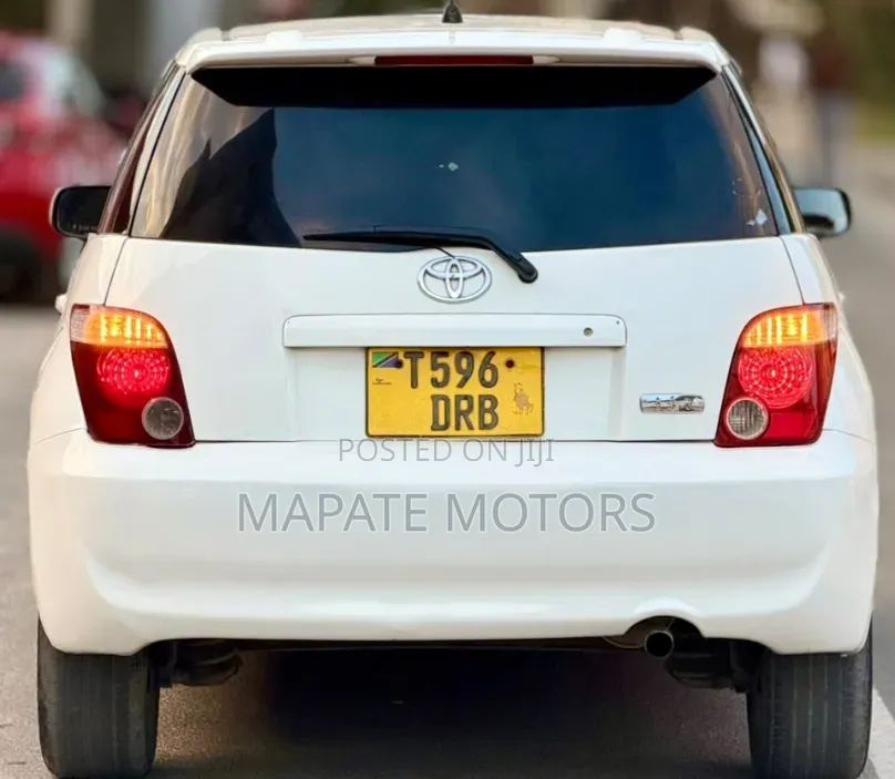 Toyota IST 2005 White