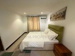 Furnished 2bdrm Apartment in Oyster Bay for rent