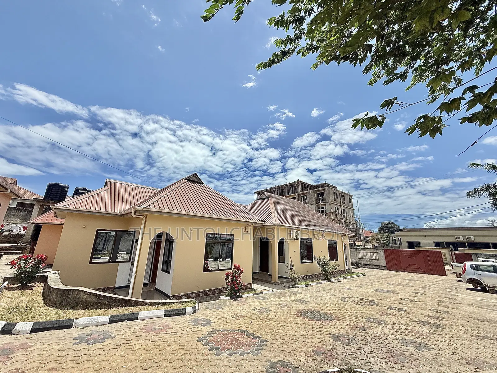 2bdrm Apartment in Sinza Vatcan for rent