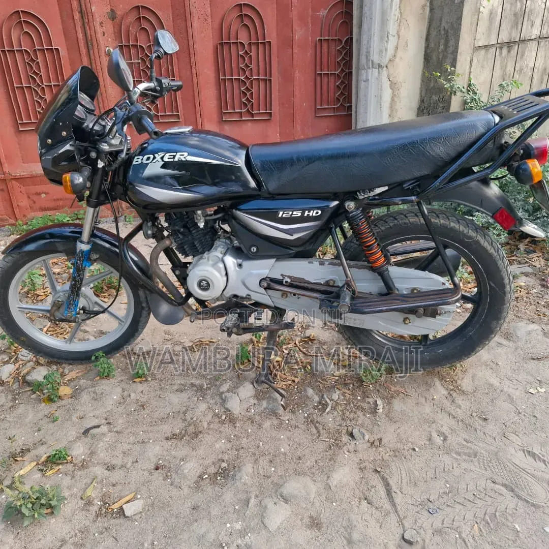 New Bajaj Boxer 125 2026 Black