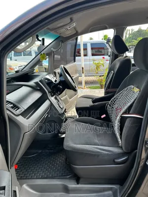 Toyota Noah 2008 Gray