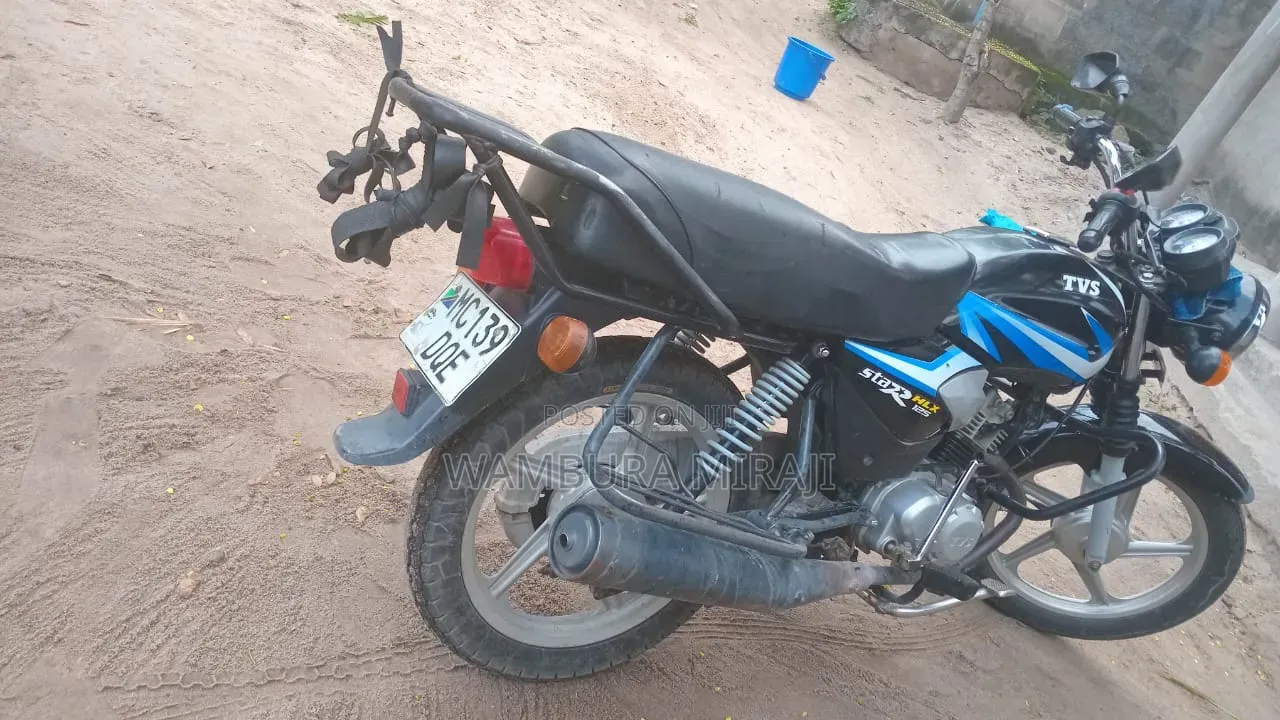 TVS HLX 125 2025 Black