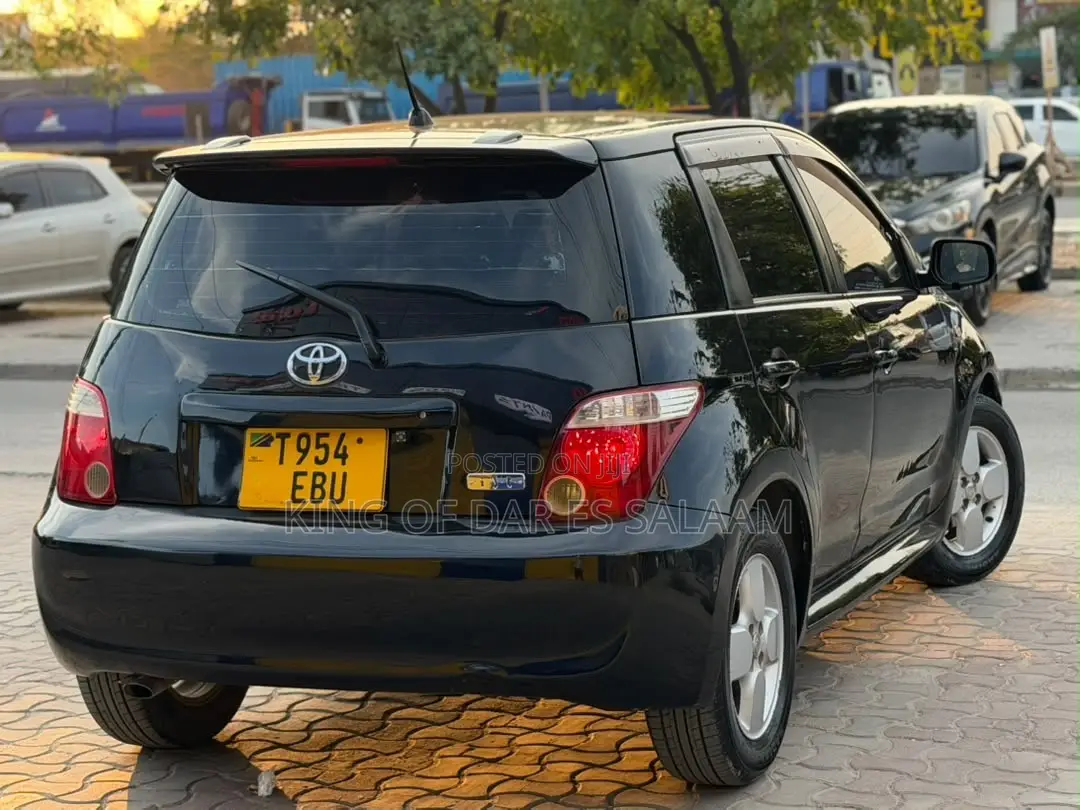 Toyota IST 2006 Black